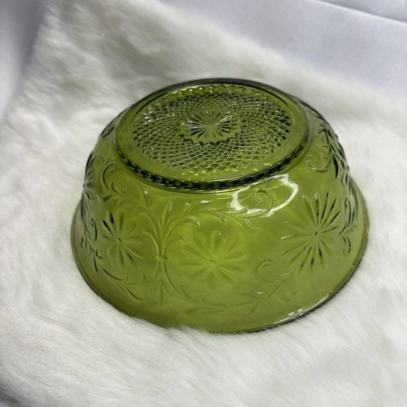 1970s Indiana Glass Company Daisy Pattern Glass Bowl Avocado Green, A Few Nicks - Picture 3 of 5